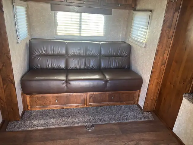 2019 Logan Coach Stock Combo Living Quarters - Photo 4