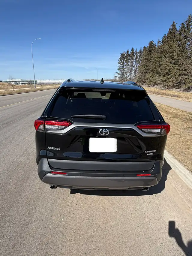 2021 Toyota Rav4 Limited - Photo 4