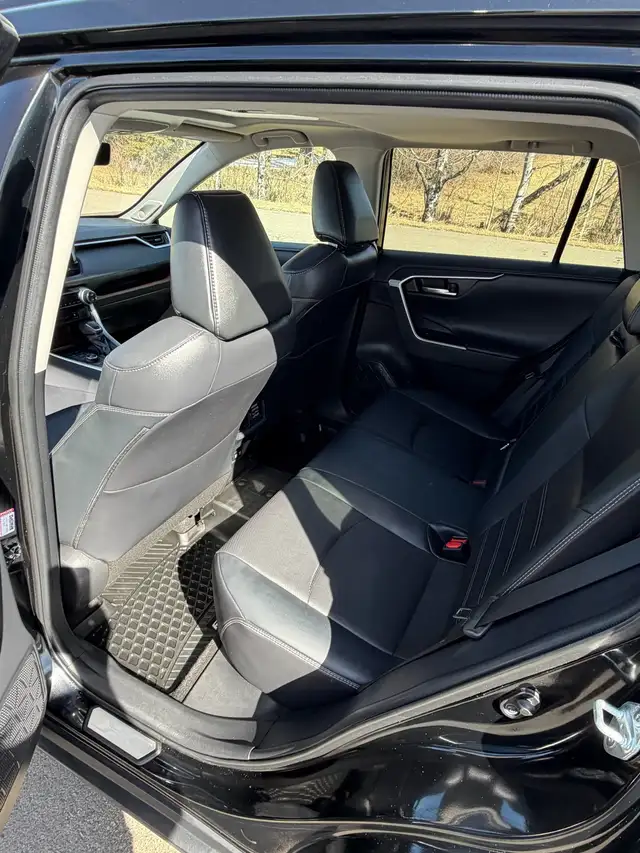 2021 Toyota Rav4 Limited - Photo 9