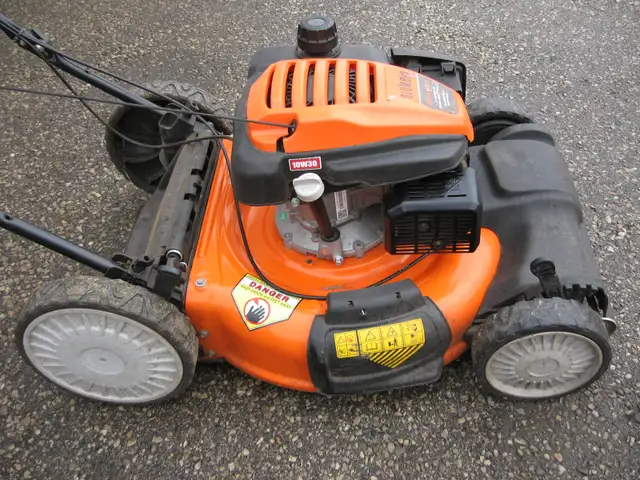 Self Propelled  Lawn  Mower  For  Sale - Photo 3
