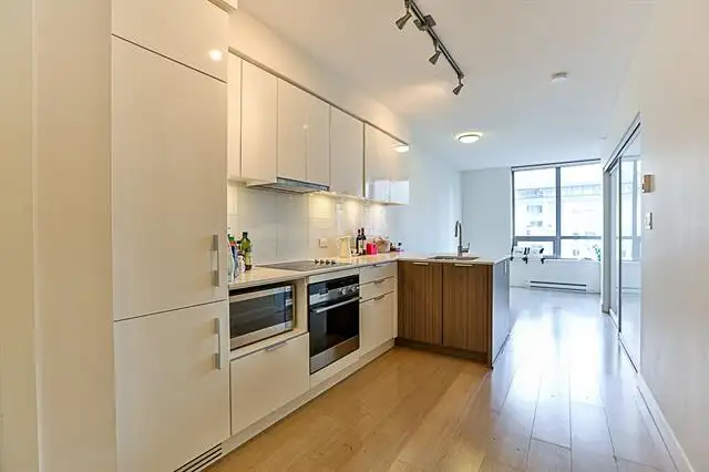 温哥华Downtown市中心高档社区一室一厅出租 - Photo 2