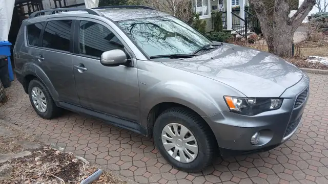 Mitsubishi Outlander LS 2013 AWD - Photo 2