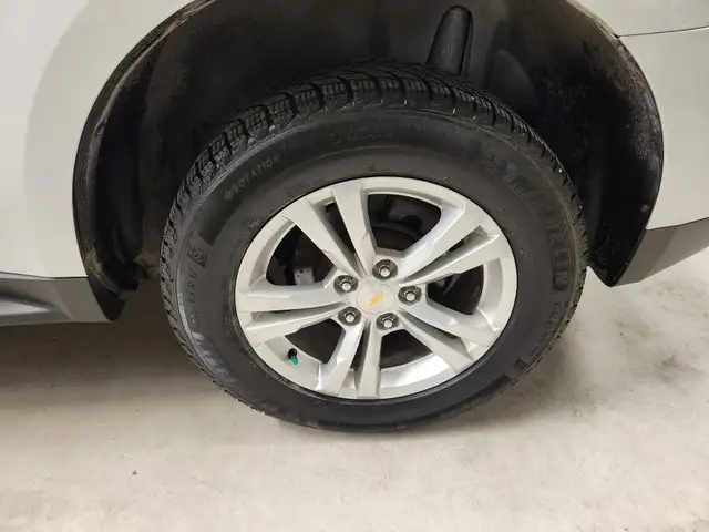 2015 Chevrolet Equinox LT - Photo 9