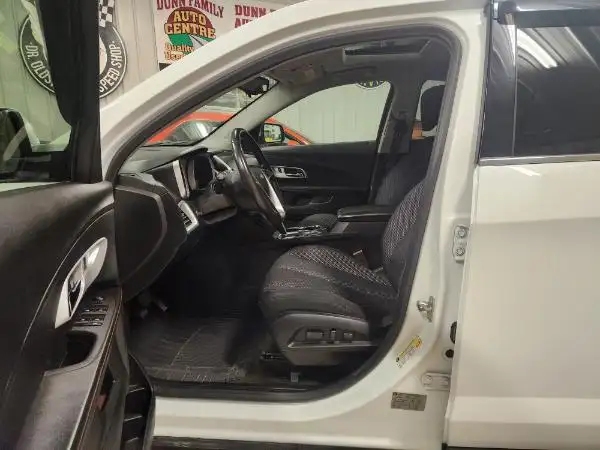 2015 Chevrolet Equinox LT - Photo 12