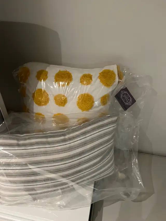 home Decor closing sale - Photo 10