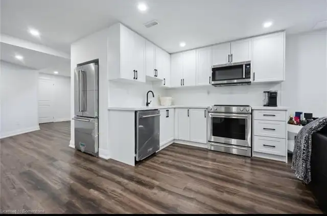 Stunning basement apartment in Doon South - Photo 9