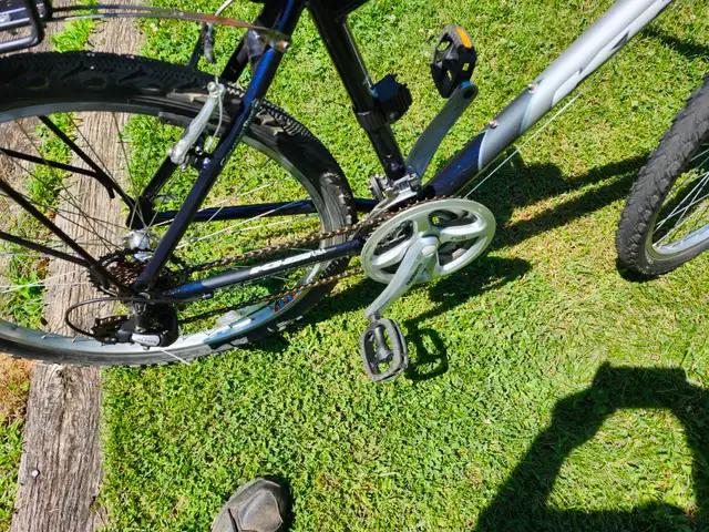 Adult Commuter Bike For Sale - Photo 7