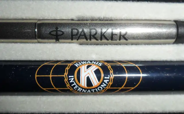 Vintage 80s PARKER Vector Roller Ball Kiwanis International Pen - Photo 3