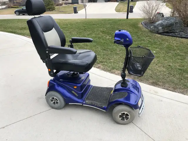 4 wheel mobility scooter - Photo 3