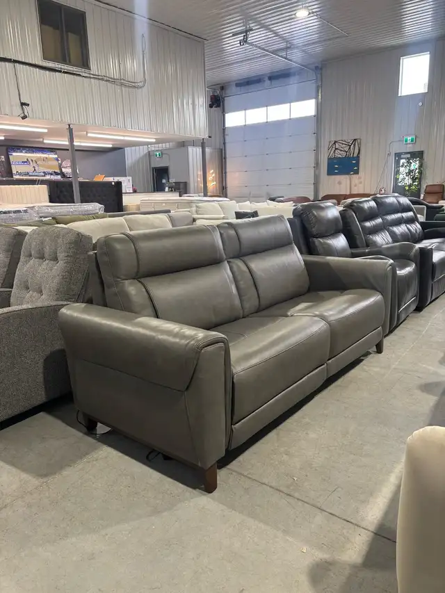 Grey leather power reclining sofa - Photo 2