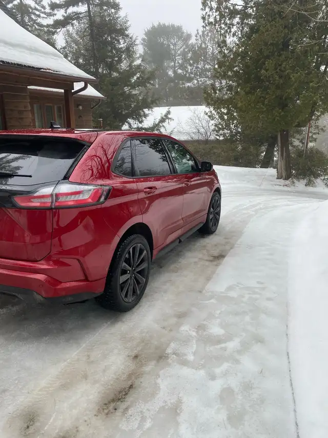 Ford Edge ST - 2024 - Photo 2