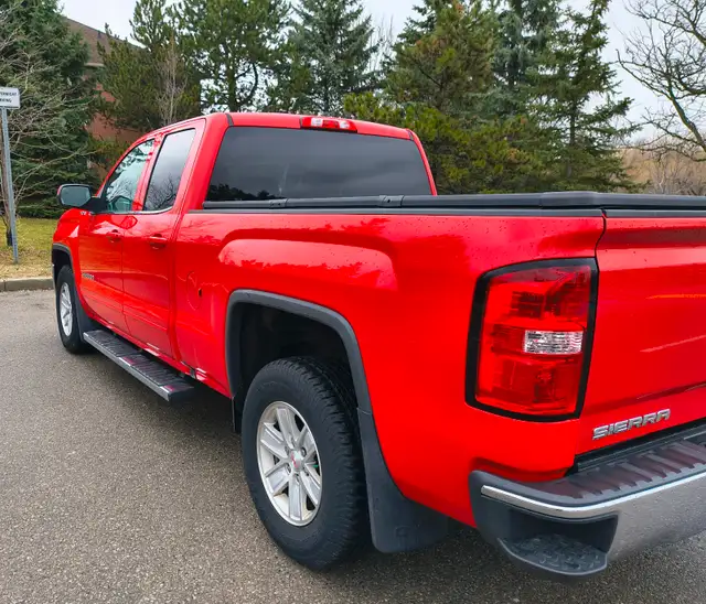 17 GMC 1500 Great Shape. - Photo 8