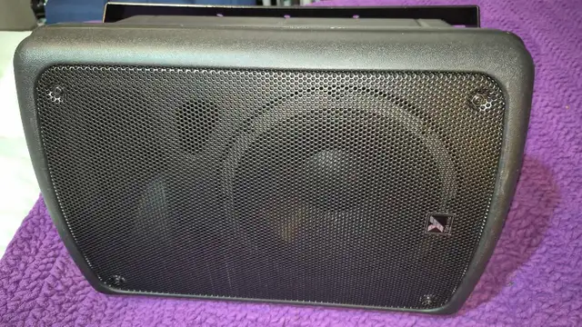 2 Yorkville Speakers for Sale - Photo 4