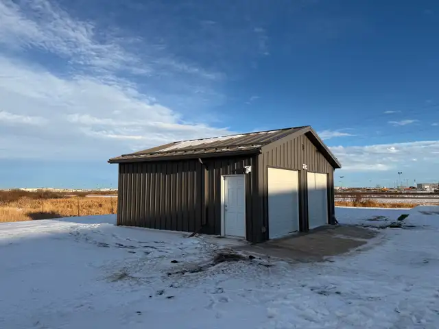 HIGH END GARAGE BUILDERS IN EDMONTON AND SURROUNDING AREAS - Photo 3