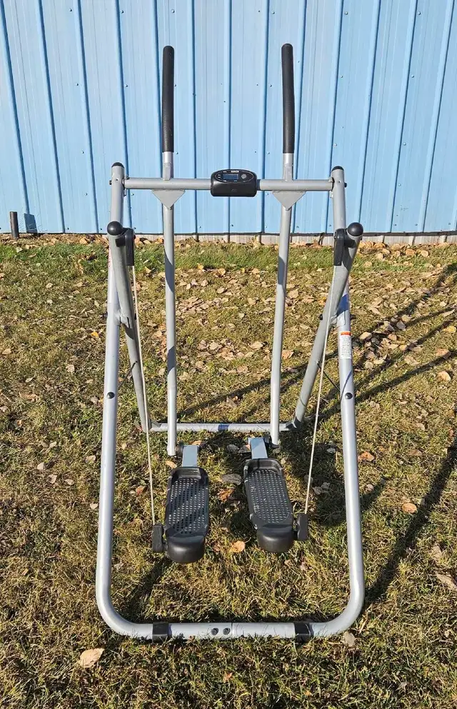 Elliptical - Photo 4