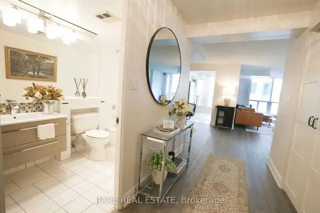 2 bed/2 bath apartment (all inclusive) in downtown Toronto - Photo 2