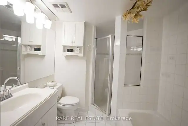 2 bed/2 bath apartment (all inclusive) in downtown Toronto - Photo 7