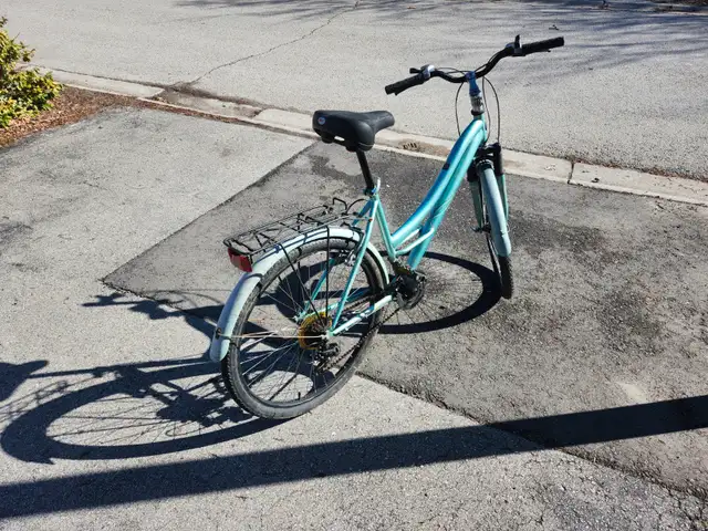 Ladies Commuter Bike For Sale - Photo 2