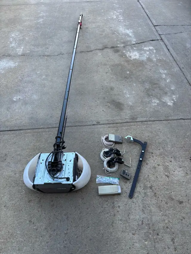 8’ Garage Door Opener - Photo 3