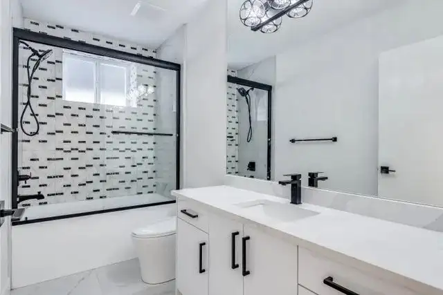 $2,700 / 3br - 800ft2 - 3BR & 1.5 Bath Basement Duplex available - Photo 8