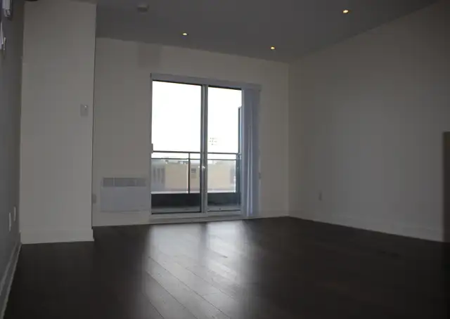 CONDO LUXE 3½ – 6 Électros, Parking et Locker Inclus - Photo 3