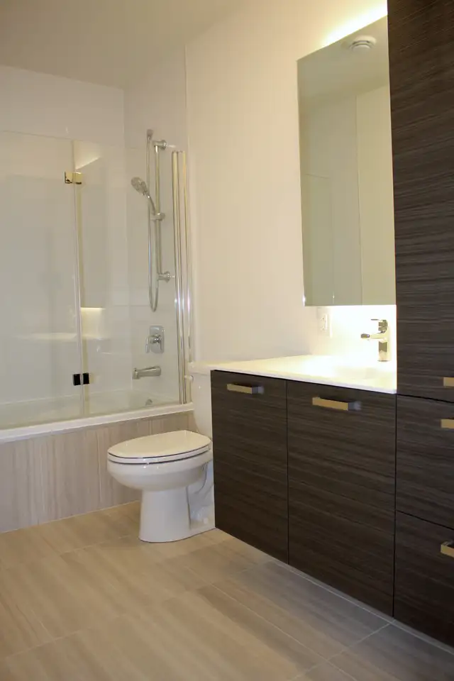 CONDO LUXE 3½ – 6 Électros, Parking et Locker Inclus - Photo 6