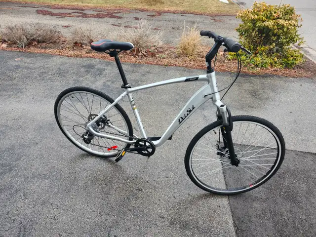 Adult Commuter Bike For Sale - Photo 2