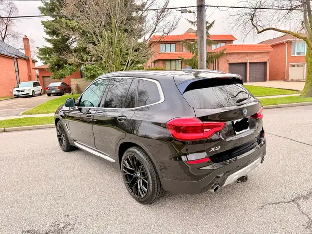 2018 BMW X3 Sport AWD – Fully Loaded – Mint Condition - Photo 4