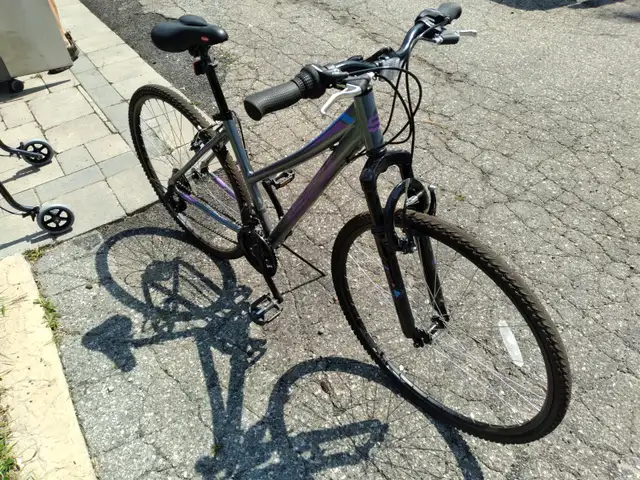 Adult Commuter Bike For Sale - Photo 2