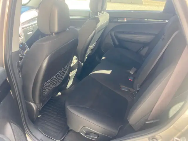 2014 Kia Sorento AWD - Photo 6