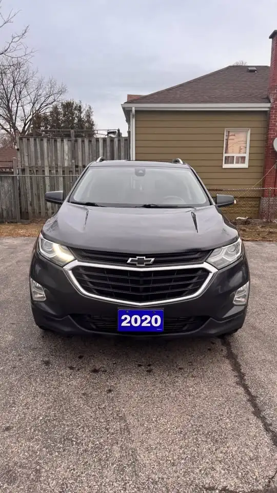 2020 Chevrolet Equinox AWD LT - Photo 2