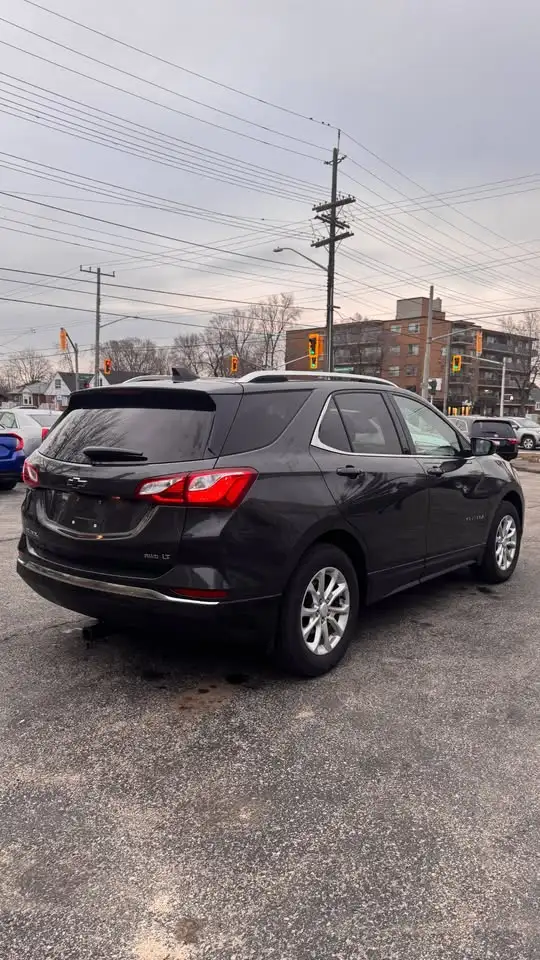 2020 Chevrolet Equinox AWD LT - Photo 6