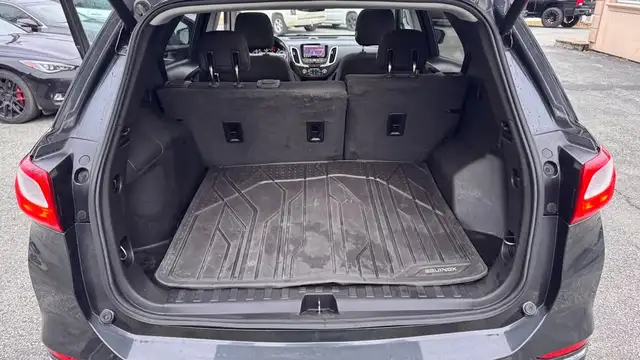 2020 Chevrolet Equinox AWD LT - Photo 13