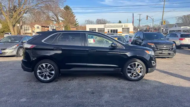 2018 Ford Edge Titanium - Photo 4