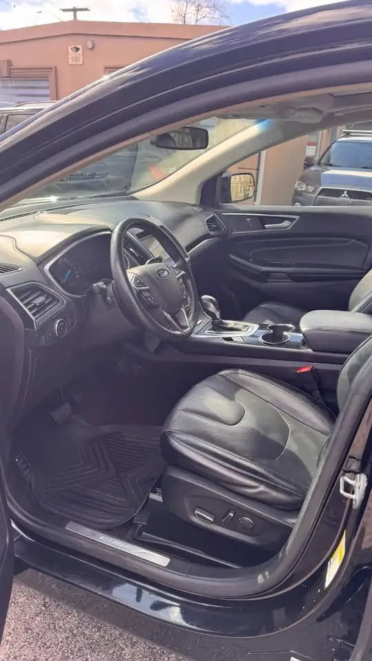 2018 Ford Edge Titanium - Photo 11