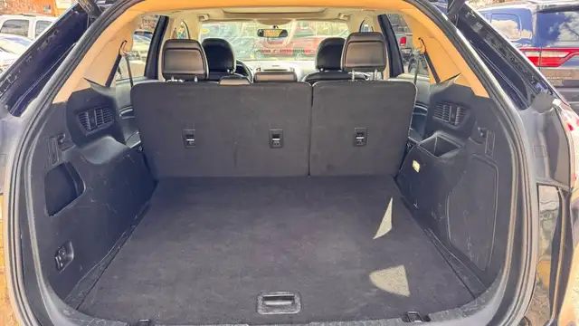 2018 Ford Edge Titanium - Photo 18