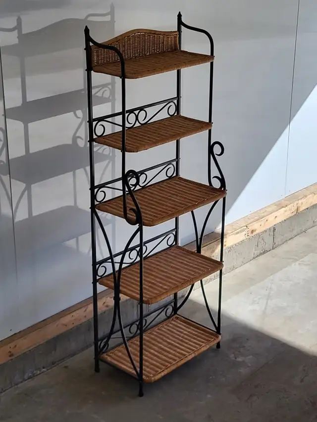 Wrought Iron & Wicker Shelf Unit / Storage Rack (5-Tier)
