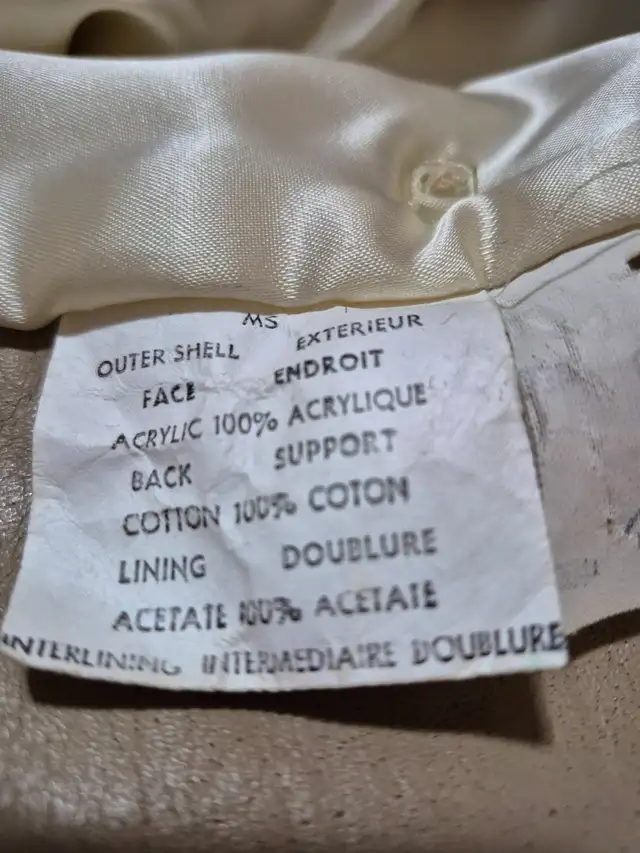 Fur coat, size 10-12, lined. $ 100 - Photo 3