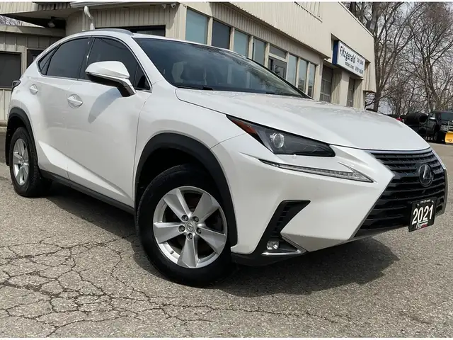 2021 Lexus NX 300 Premium AWD - RED LEATHER! CAR PLAY! BACK-UP C