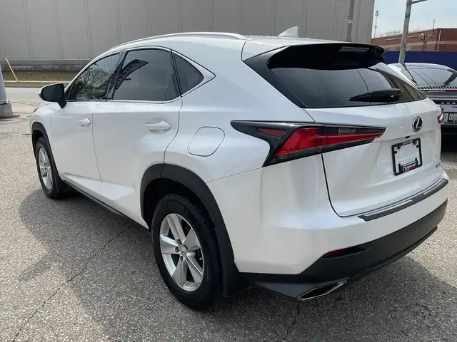 2021 Lexus NX 300 Premium AWD - RED LEATHER! CAR PLAY! BACK-UP C - Photo 6