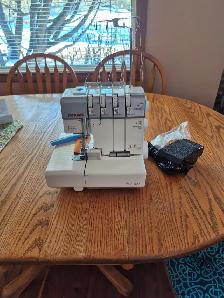 Pro 4X Janomie Serger $ 300