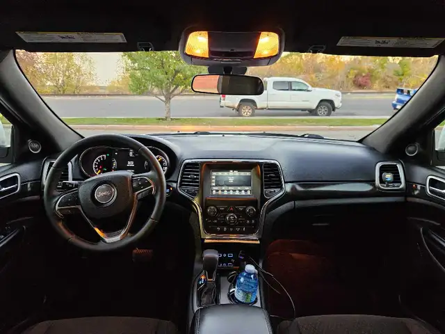 2018 Jeep Grand Cherokee Laredo 3.6L V6 4X4 - Photo 8