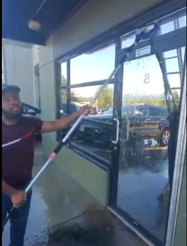 Pressure Washing - Photo 2