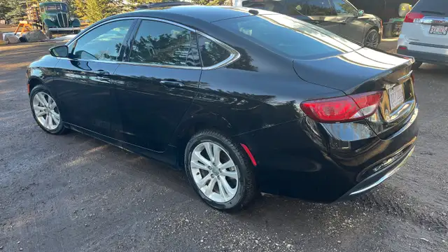 2015 Chrysler 200, 166,500 km, remote start - Photo 5