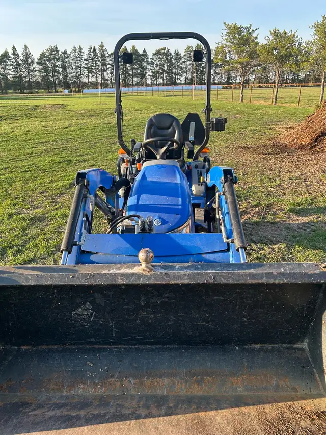 New holland sub compact - Photo 3