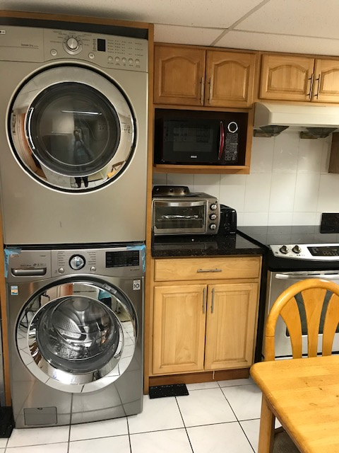 Furnished westside room for rent Granville/W49th All-Inclusive - Photo 8