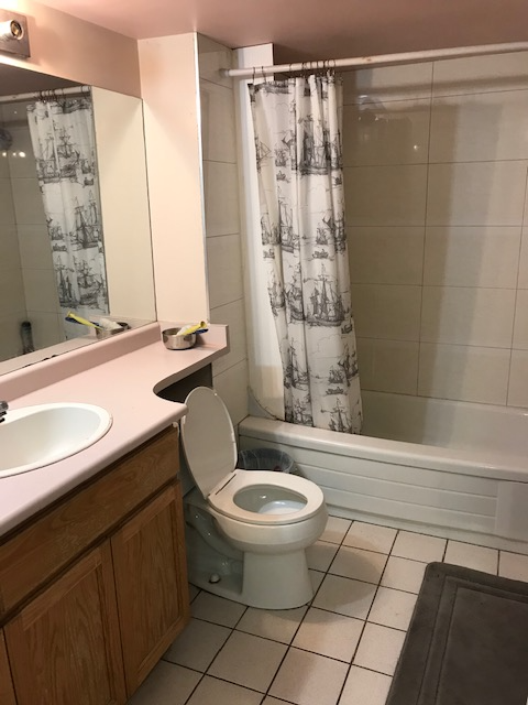 Furnished westside room for rent Granville/W49th All-Inclusive - Photo 9