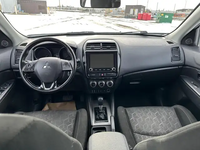 2021 Mitsubishi RVR 2.0L AWD For Sale. - Photo 5