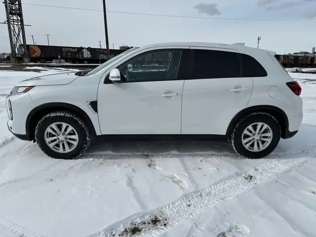 2021 Mitsubishi RVR 2.0L AWD For Sale. - Photo 9