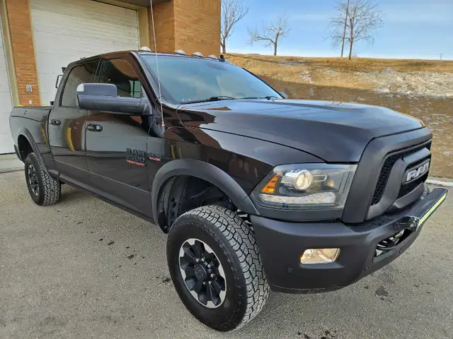 2018 Ram 2500 Powerwagon Laramie 6.4L Hemi 6.4ft standard box